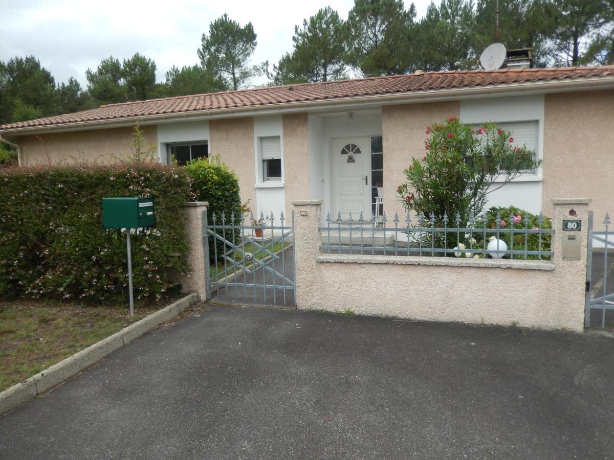 Villa De Guénifey Josse Exterior foto